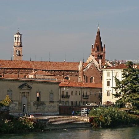Porta Vittoria Apartment Verona Buitenkant foto